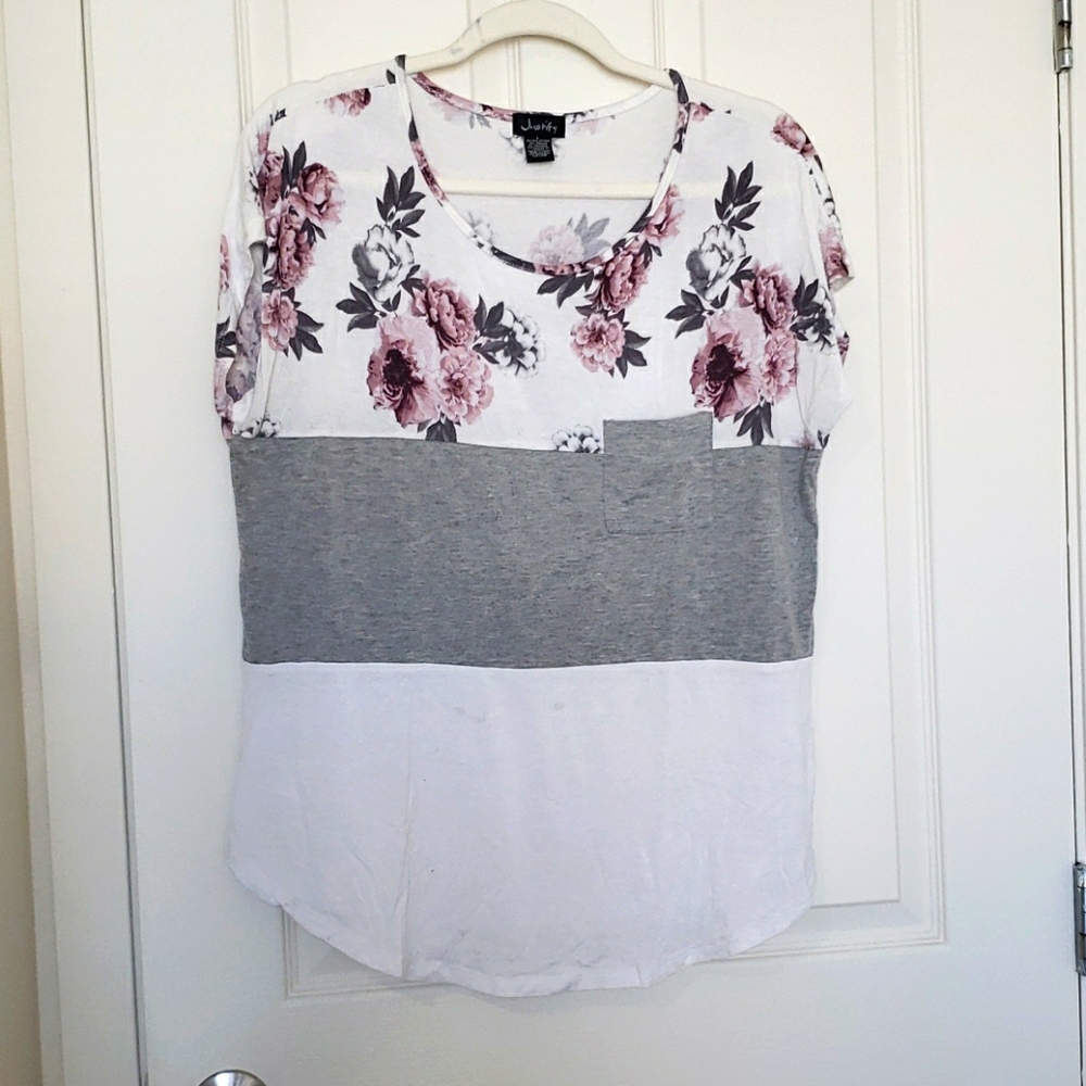 Pocket tee